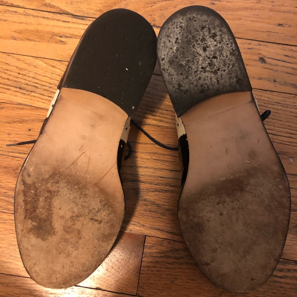 Via Spiga wing tip black & white shoes. Size 7. - Picture 2 of 3